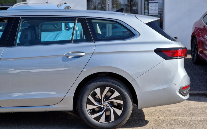 Volkswagen Passat cena 176500 przebieg: 1, rok produkcji 2024 z Puszczykowo małe 254